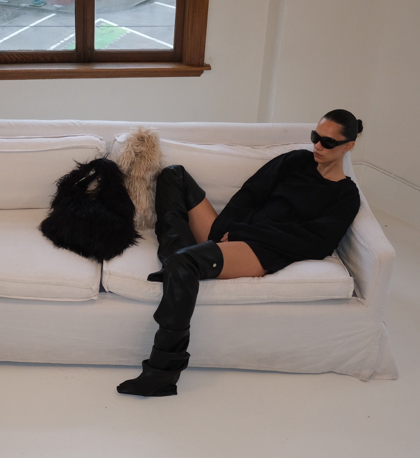 FAUX FUR SHOULDER BAG - BEIGE